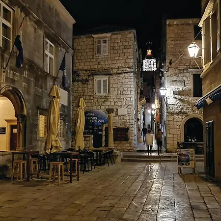 3 Bedroom Awesome In Zrnovo